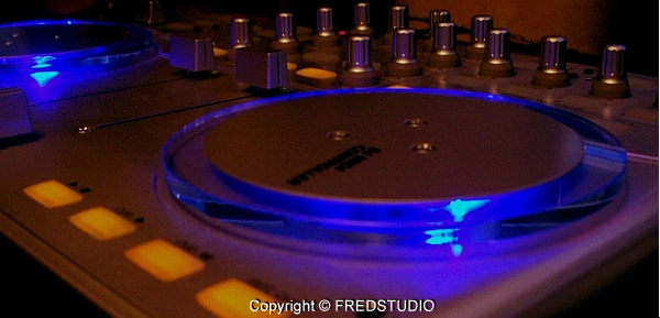Vestax VCI-100 : Plateaux Jog Wheels